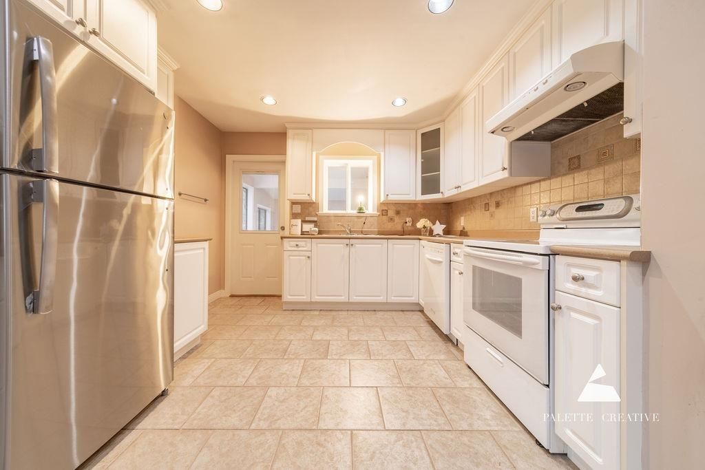 76 W 48th Ave