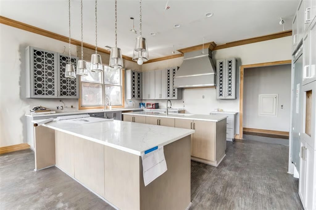 4401 Windsor Ridge Dr