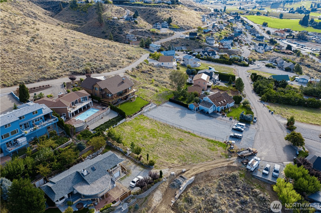 112 Riviera Place