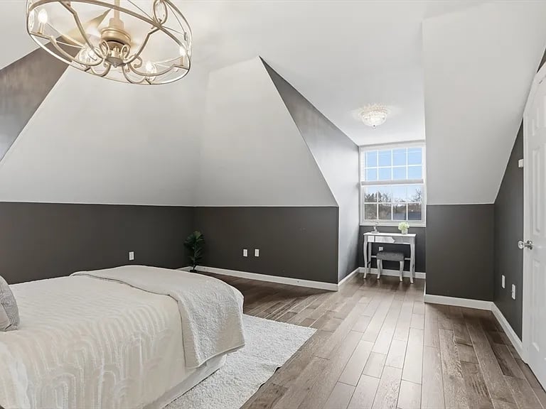 83 Church St APT 15