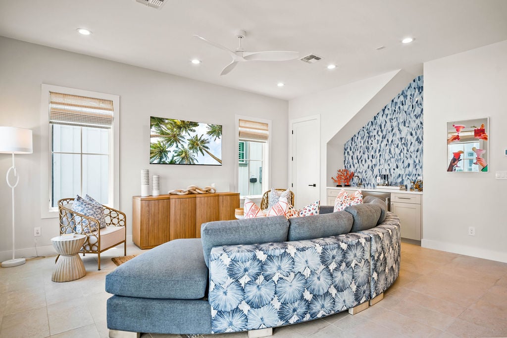 Coastline Drive - Custom Residence 
