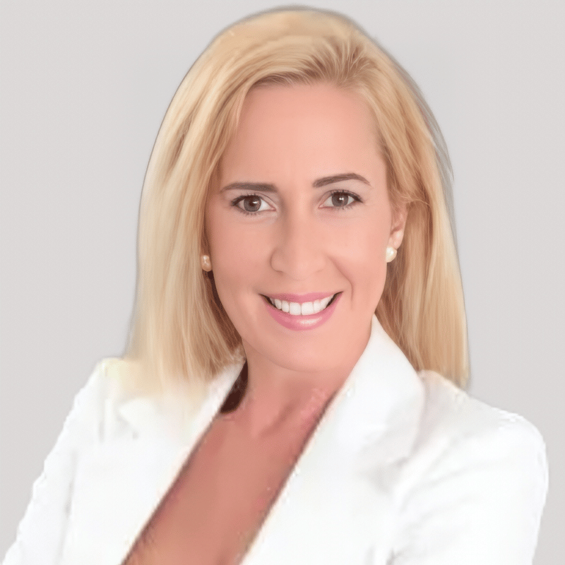 Vaneide F Giacobe New York Real Estate Agent Headshot