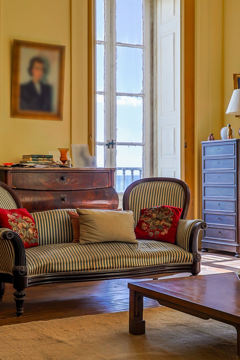 Quinta do Relógio: Historic 19th-Century Waterfront Palacete in Paço de Arcos, Oeiras