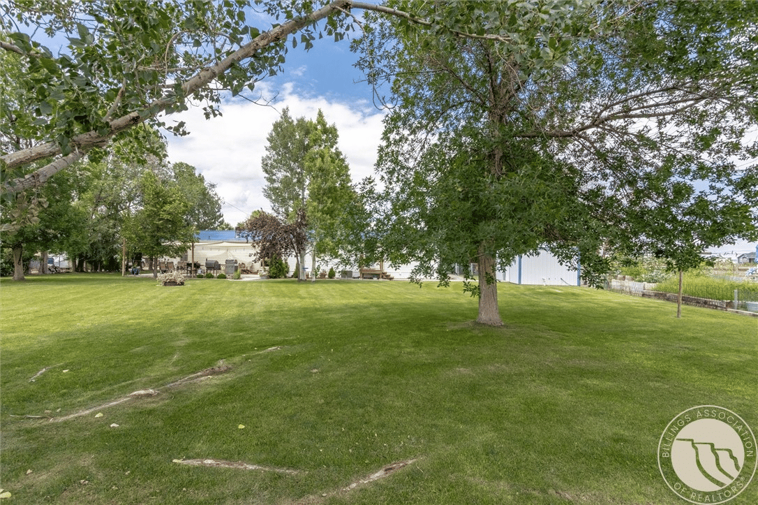 3110 Falcon Cir