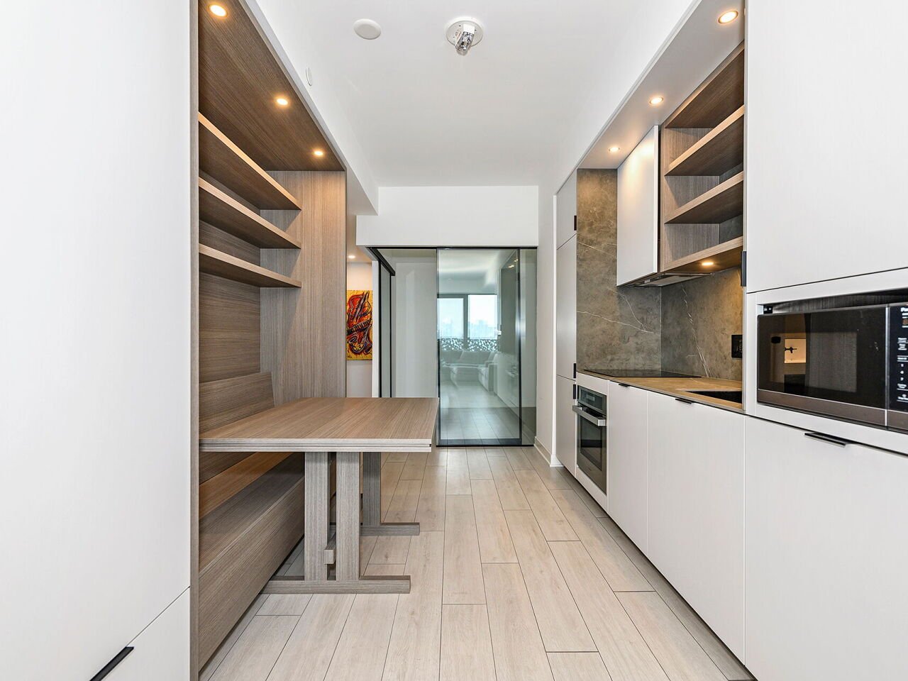 55 Charles St E Unit: 2604