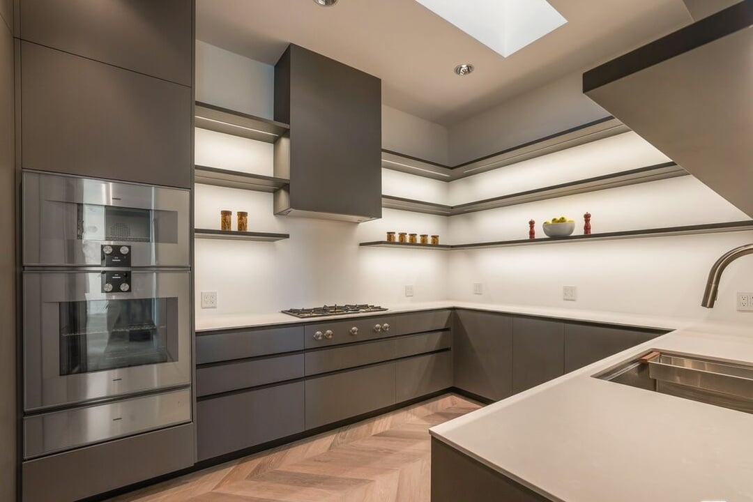 Monarch Crest, Sierra Mar Pl, 90069