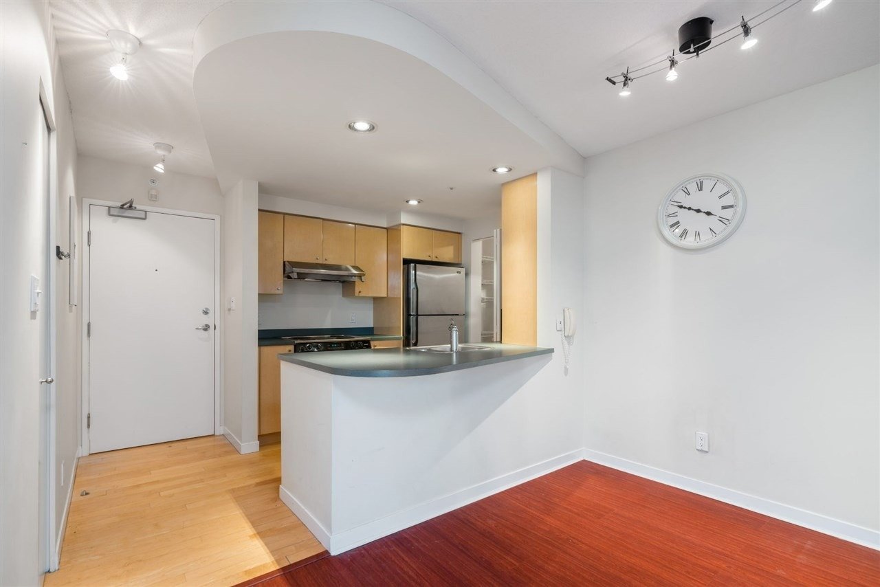1009 Expo Blvd, #2009