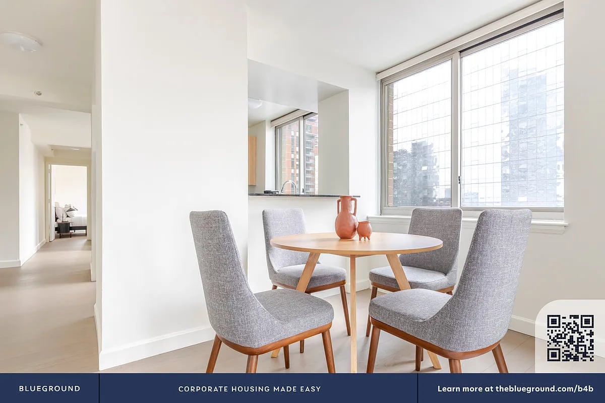 561 10th Avenue #21D