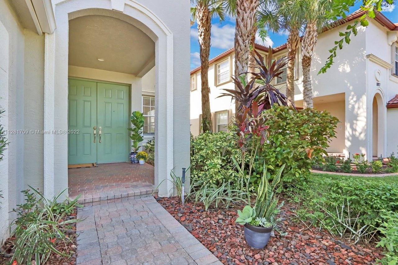 11965 SW Bennington Cir