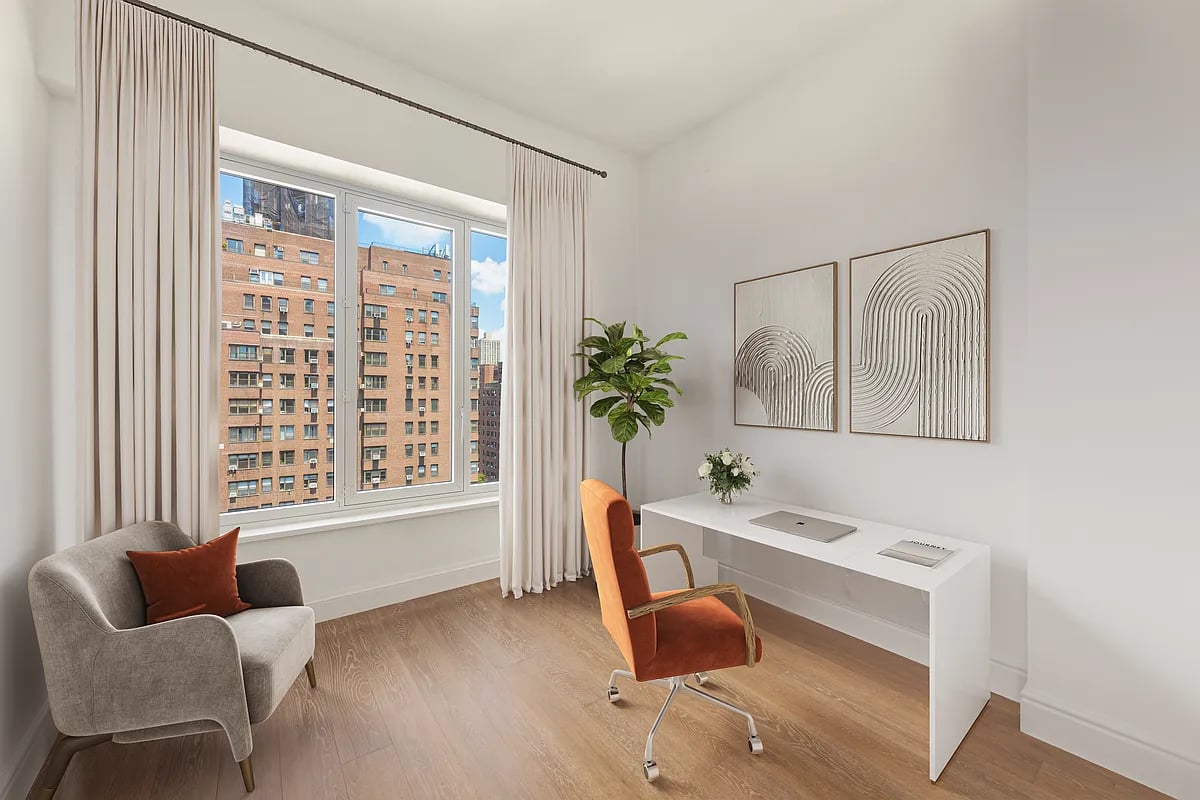 27 East 79th Street, 9/10