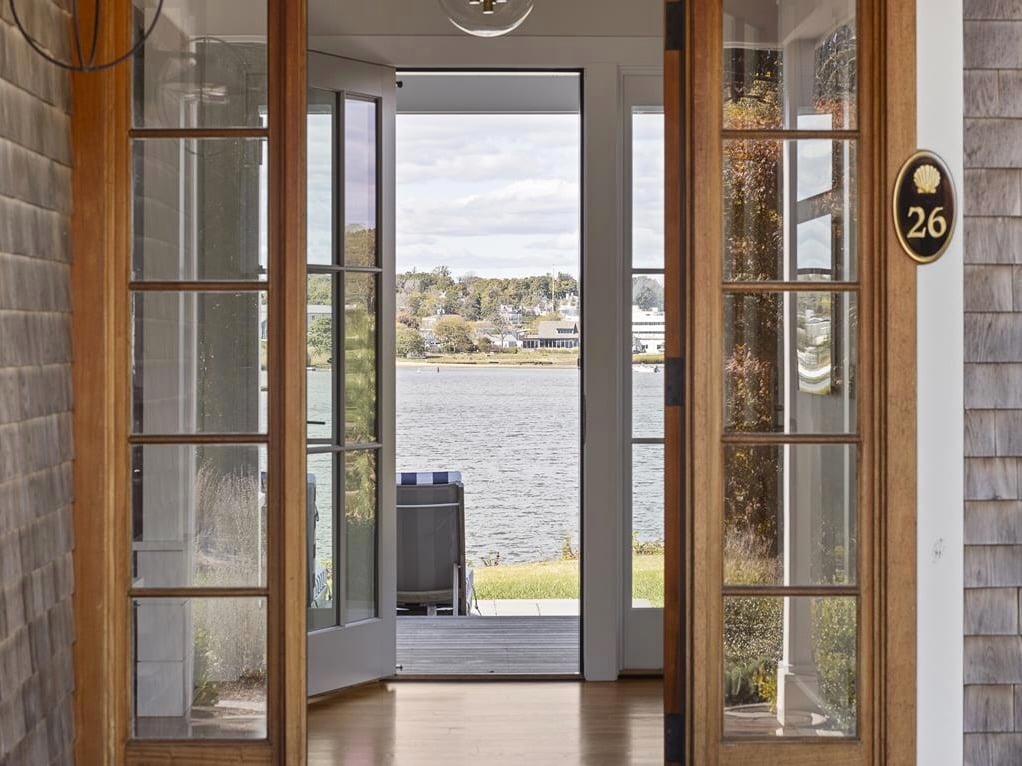 26 Hines Point