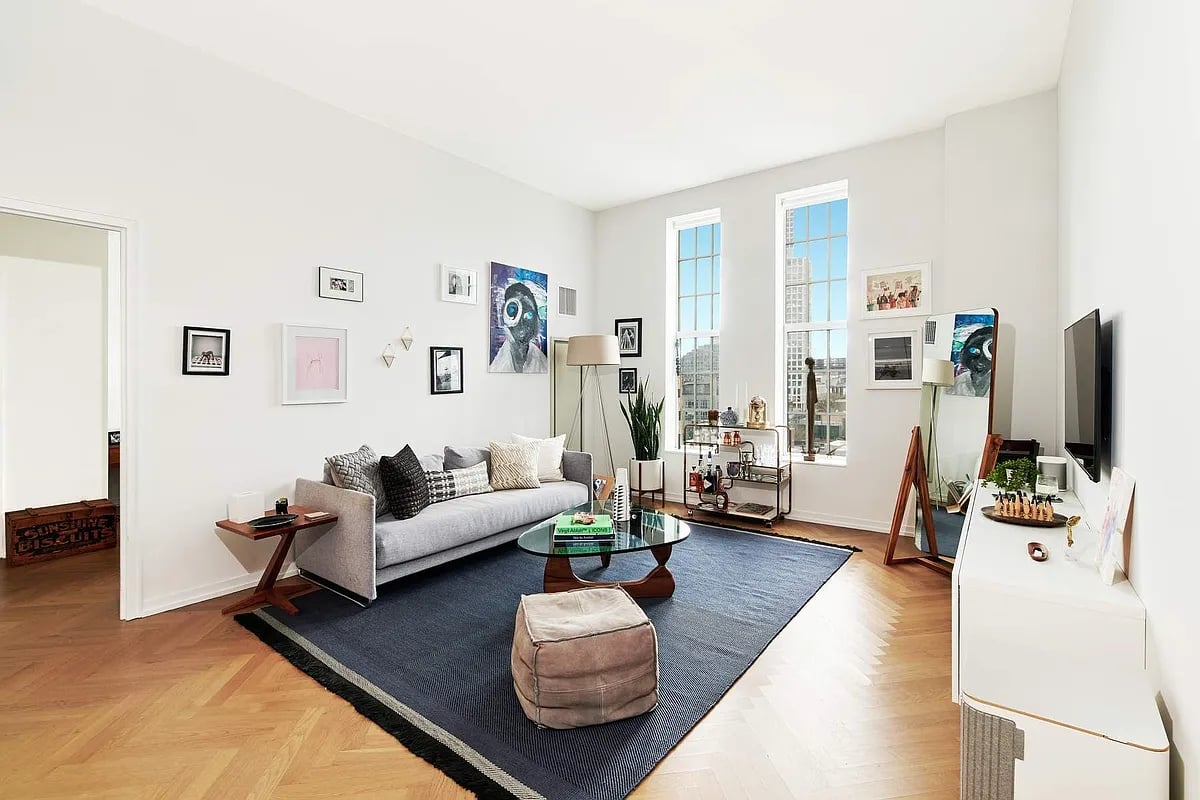 184 Kent Avenue Unit: B611