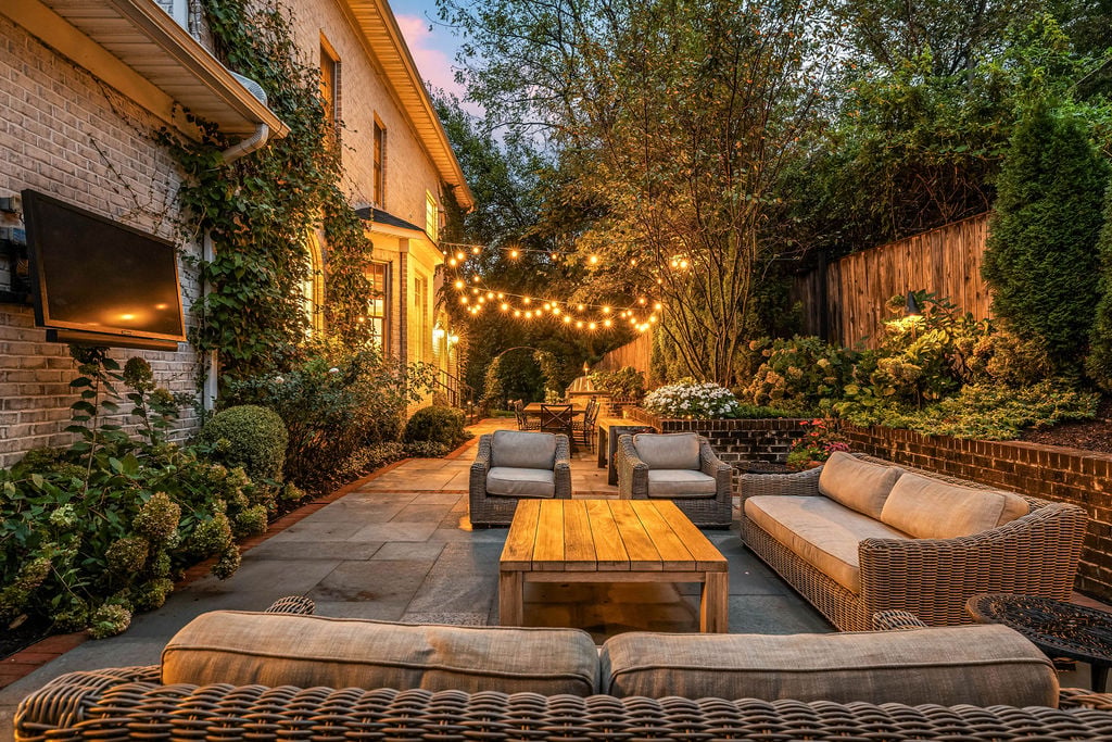 Stunning Hayfields Manor Home