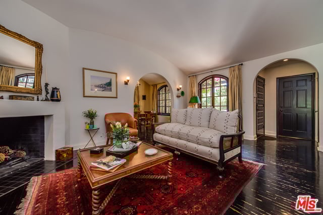 1738 N Ogden Dr