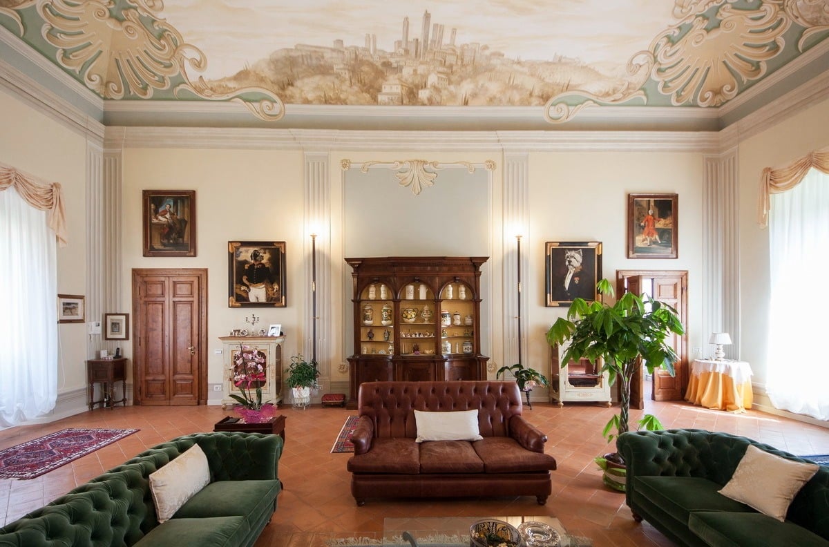 Period Villa Apartment With Private Garden