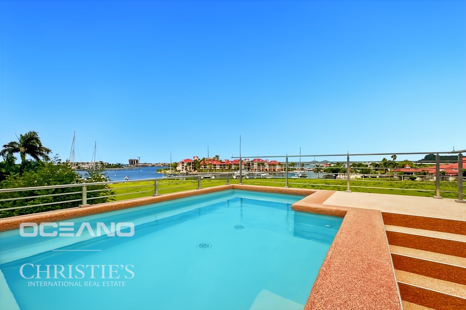 Rare Opportunity: Spacious Apartment with Terrace and Private Pool - ColeBay