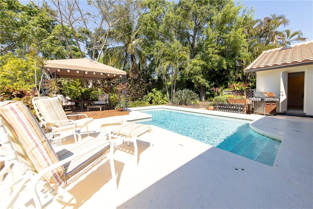 48 SW 114th Ter