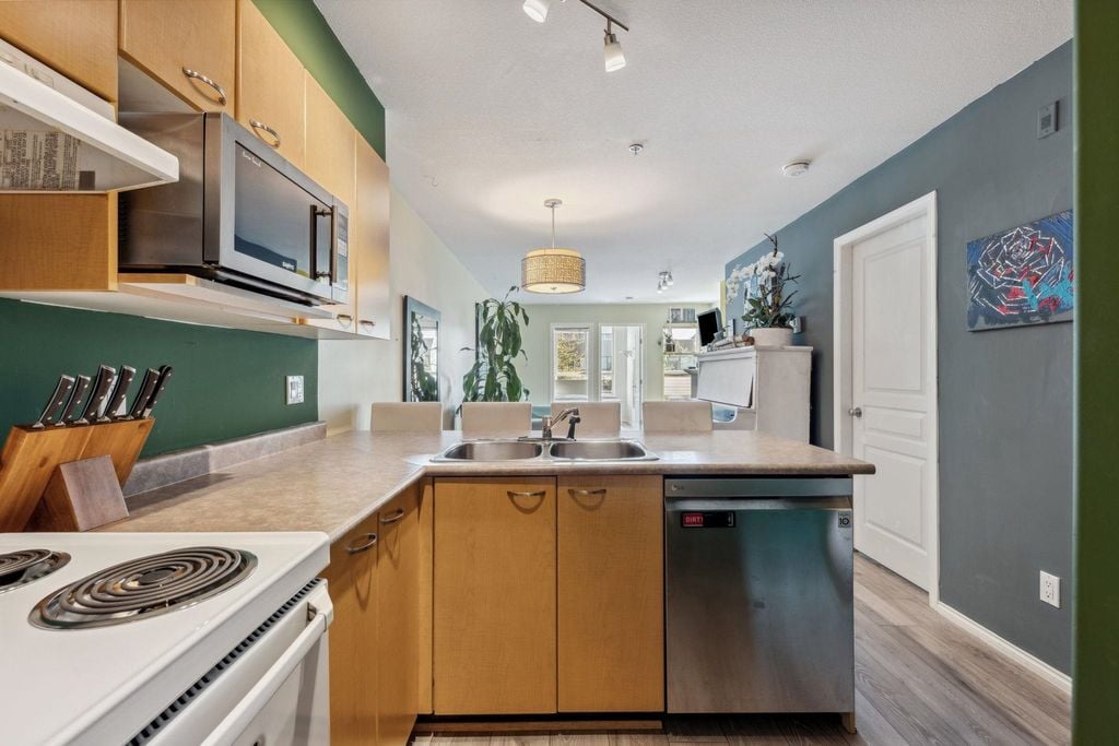 3939 Hastings St, #307