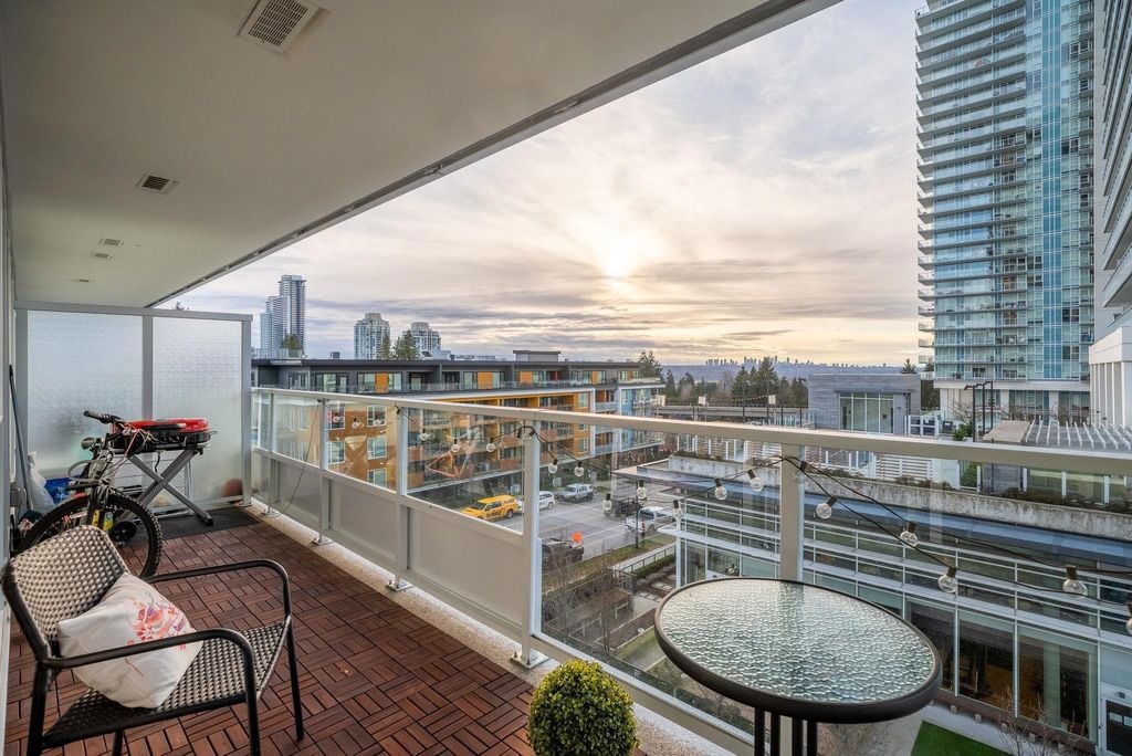 525 Foster Ave, #403