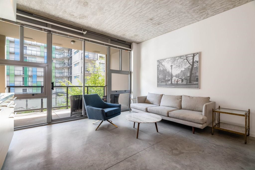 388 W 1st Ave, #206