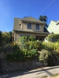 1106 E Denny Way