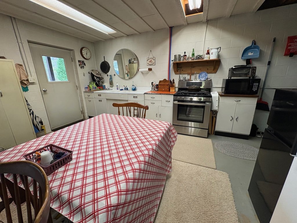 313 N. Brookland Road