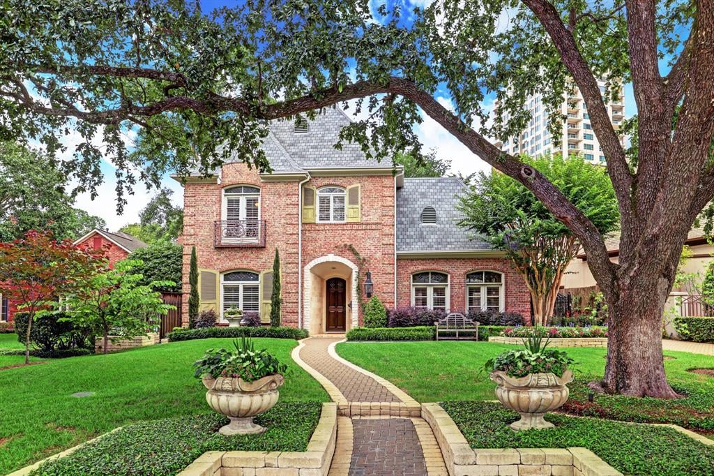 5014 Cedar Creek Dr