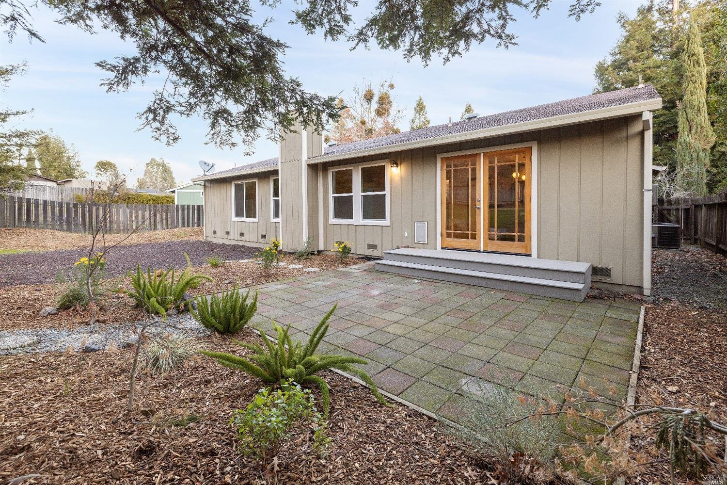 1114 Sonoma Glen Cir