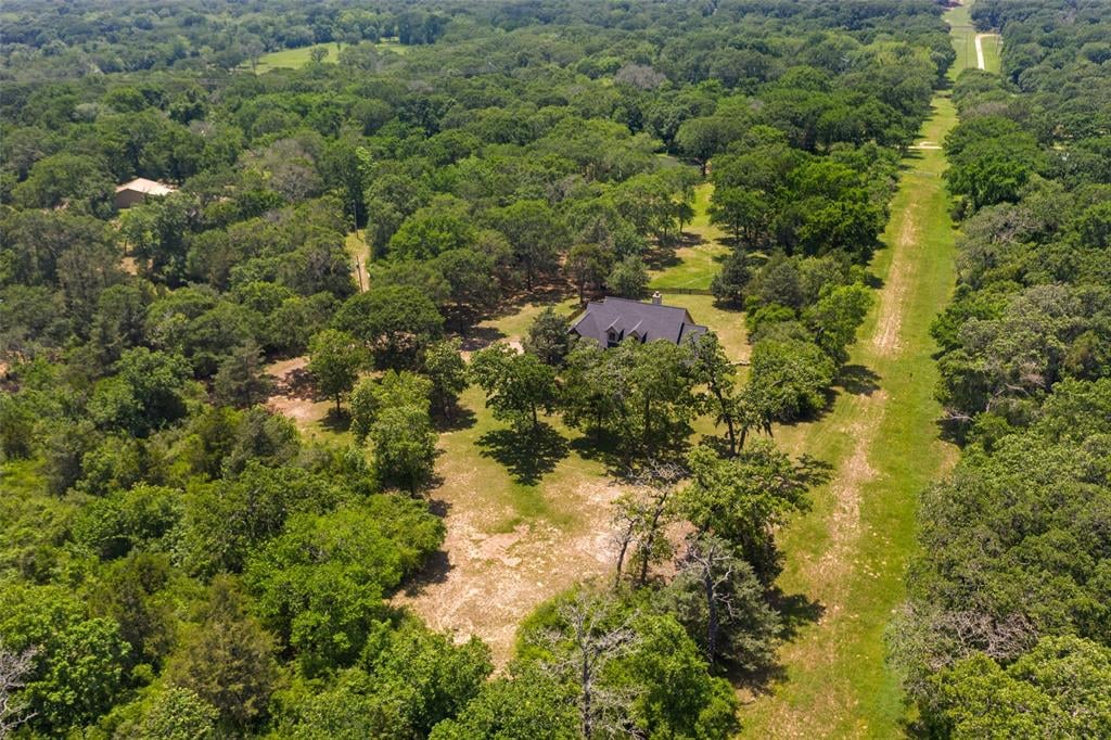 540 Walnut Dr Bellville, Tx 77418