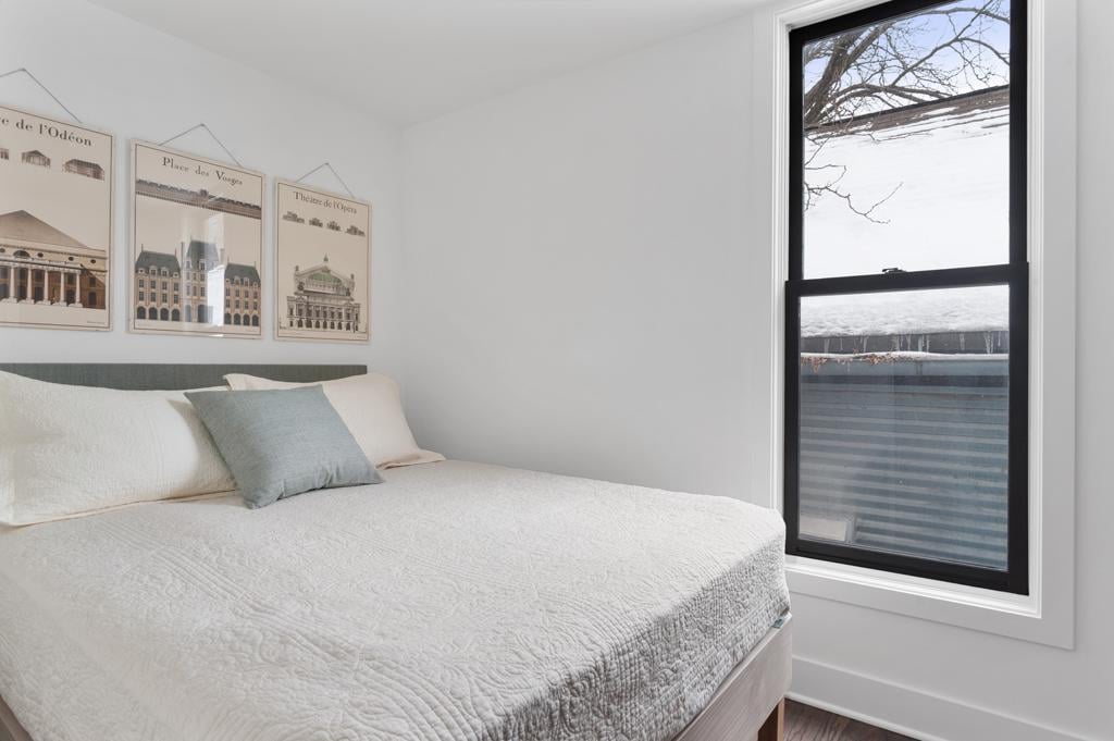 2750 N Kenmore Avenue # 2F