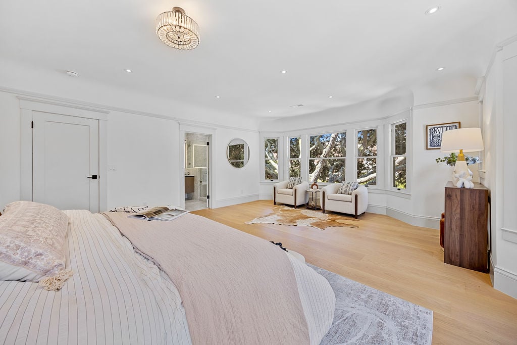 785 3rd Avenue · Photo 4