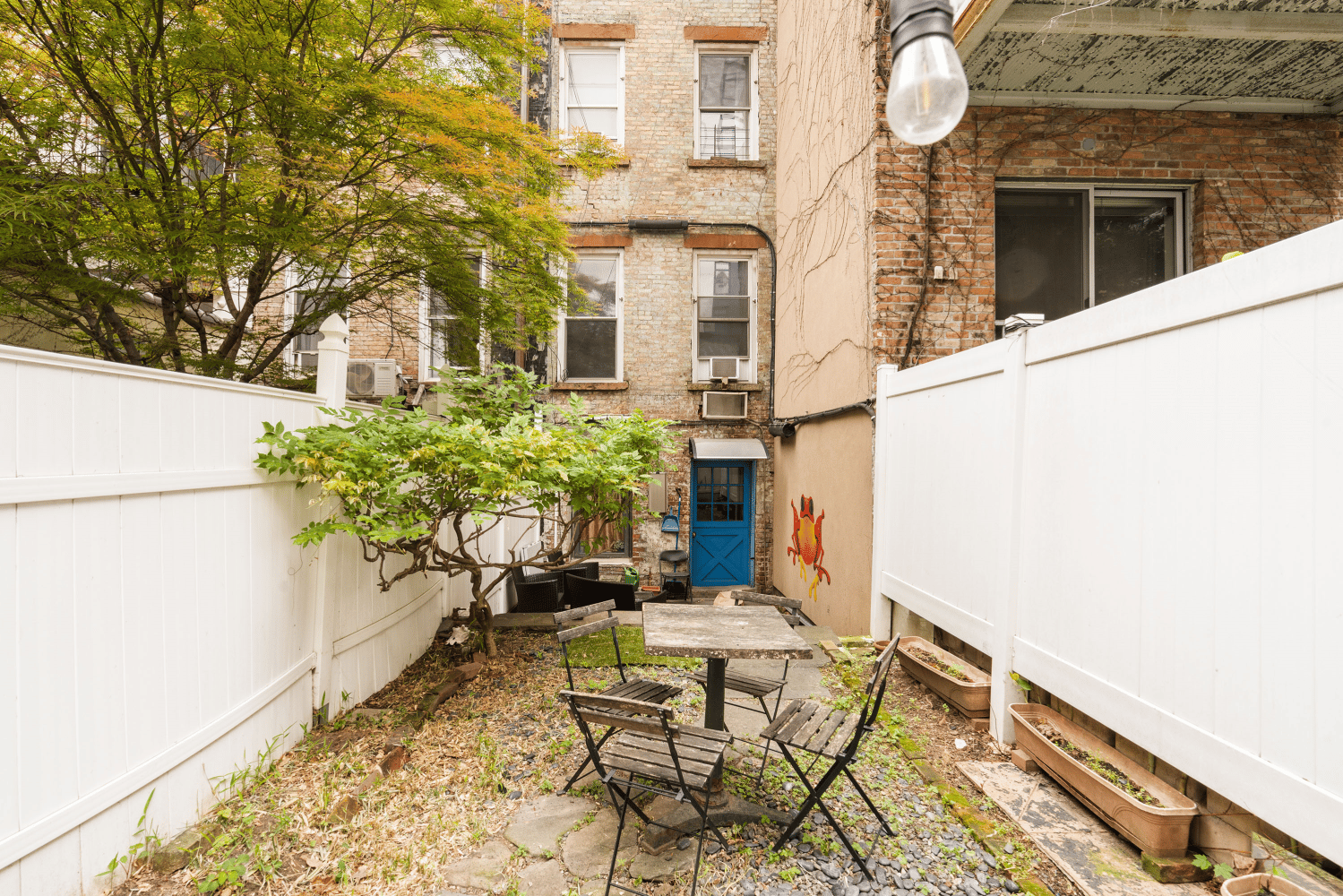 206 E 35TH Street TH