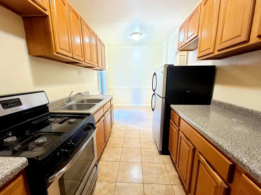 2345 Ocean Avenue #1P