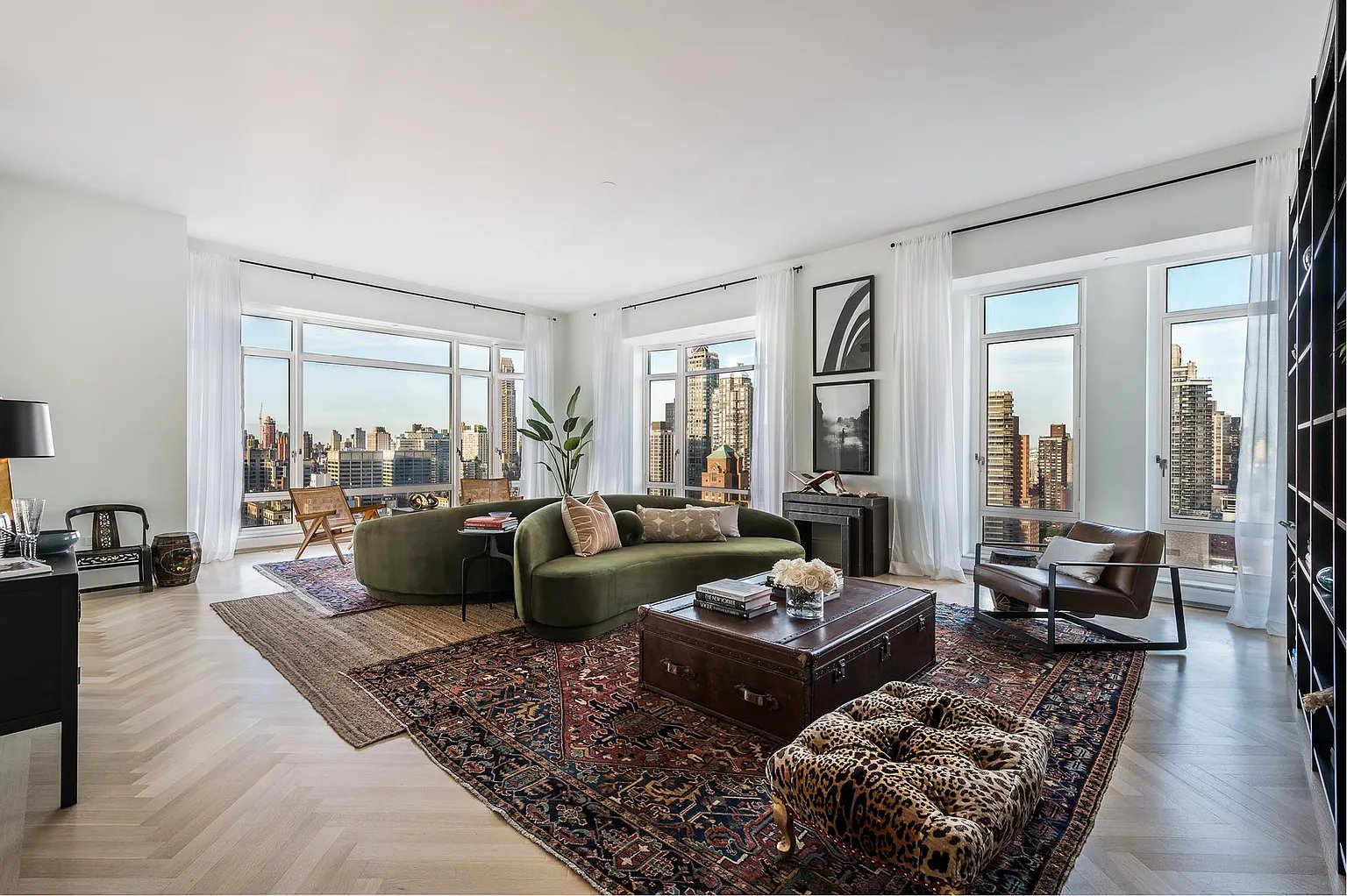 520 Park Ave #25