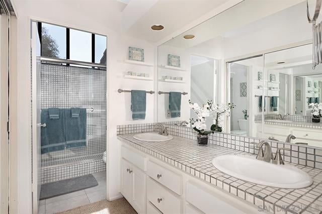 6057 Caminito Del Oeste