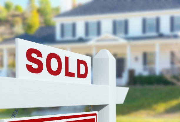 Red Flags in Real Estate: When It’s Time to Break Up with Your Realtor  cover