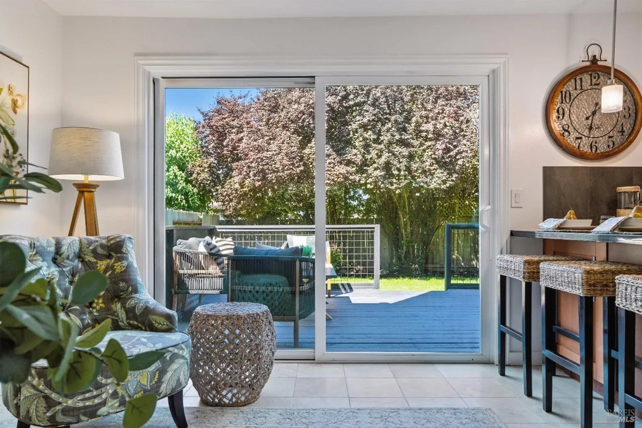 1925 Contra Costa Ave