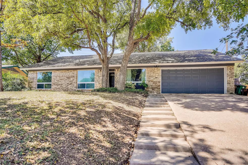 1717 Fawn Dr