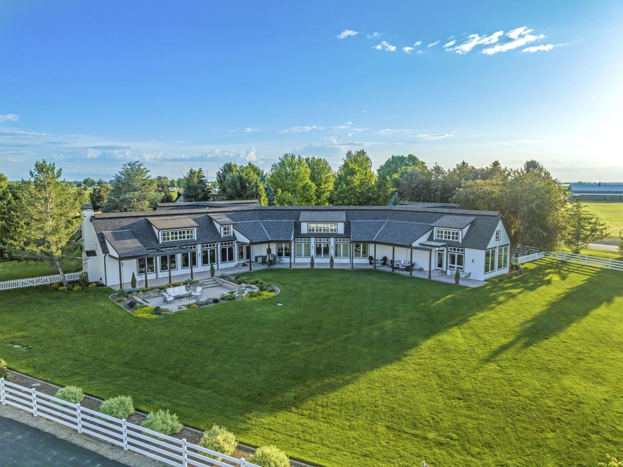Luxury Equestrian Estates