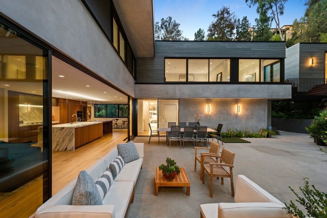 Luxe Oasis