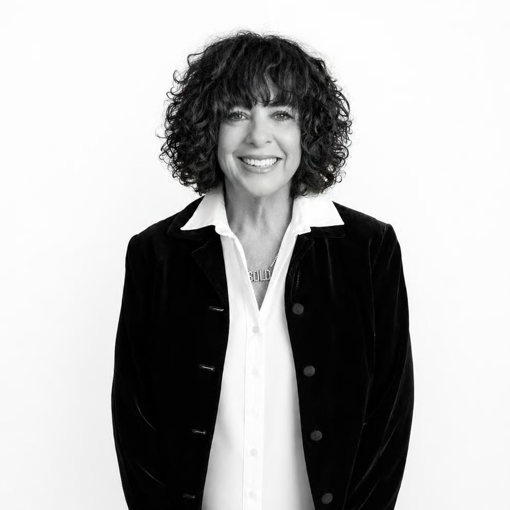 Danielle Dani Purcell Laguna Beach, CA Real Estate Agent Headshot
