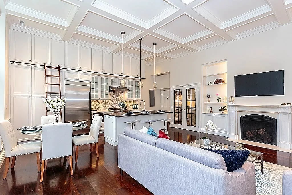 83 Church St, #4