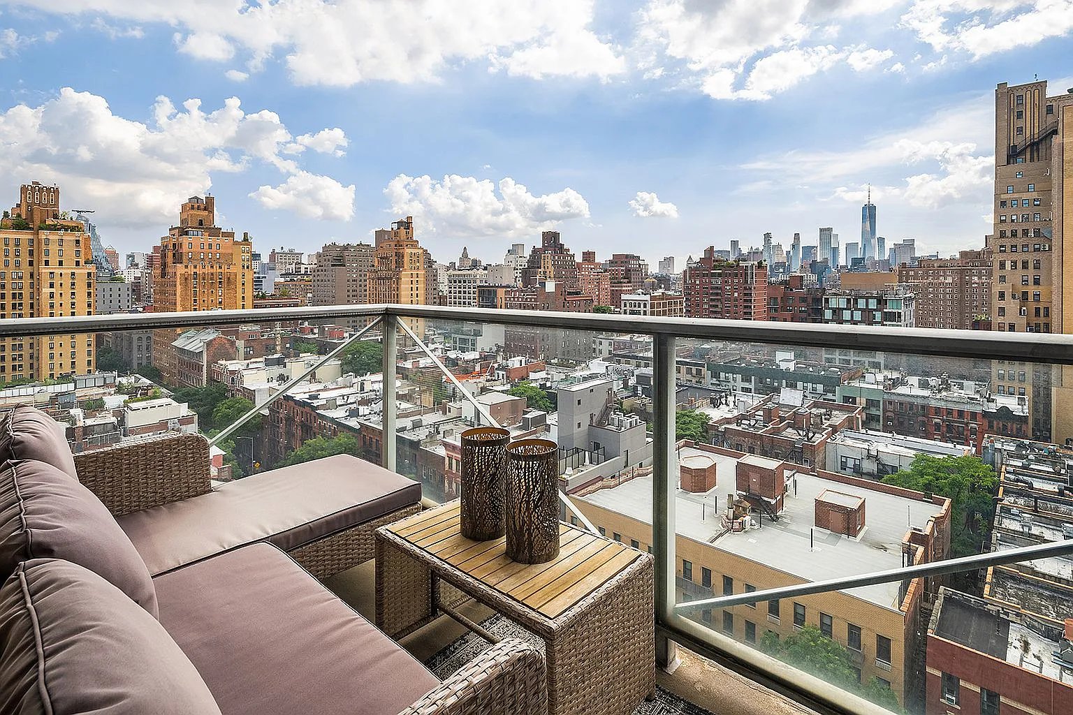 270 W 17th St APT 16E