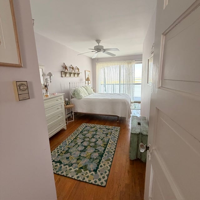 1104 West Ave