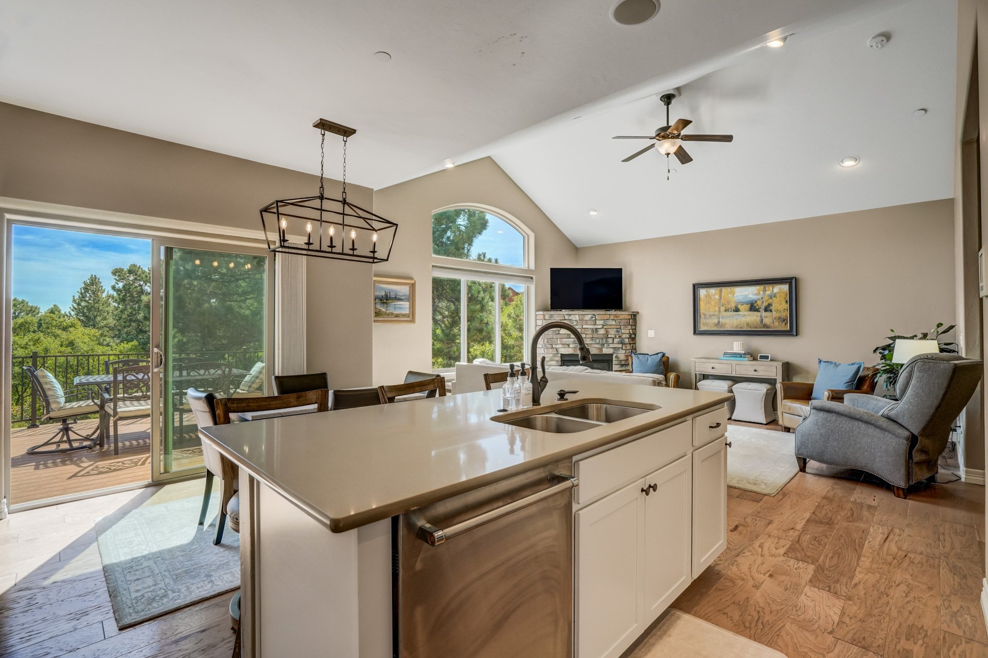 429 Stone Cottage Grove
