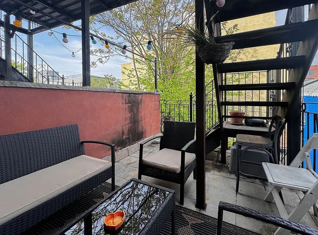 147 Central Avenue 2R