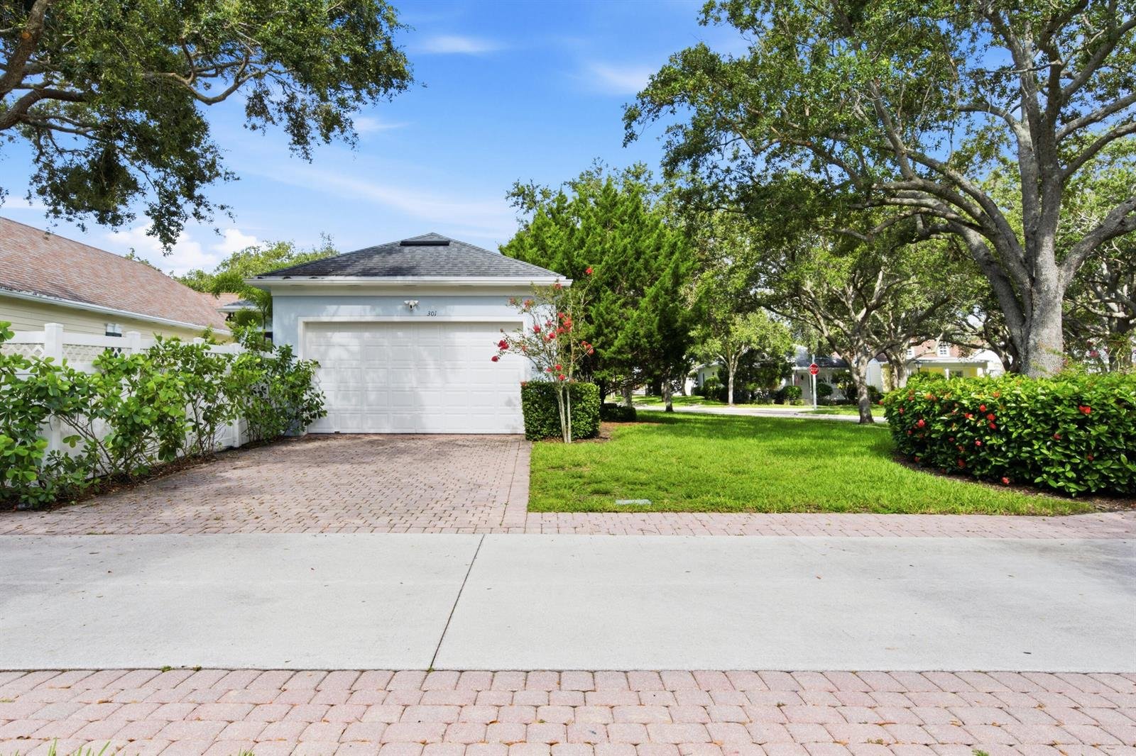 301 Newhaven Blvd