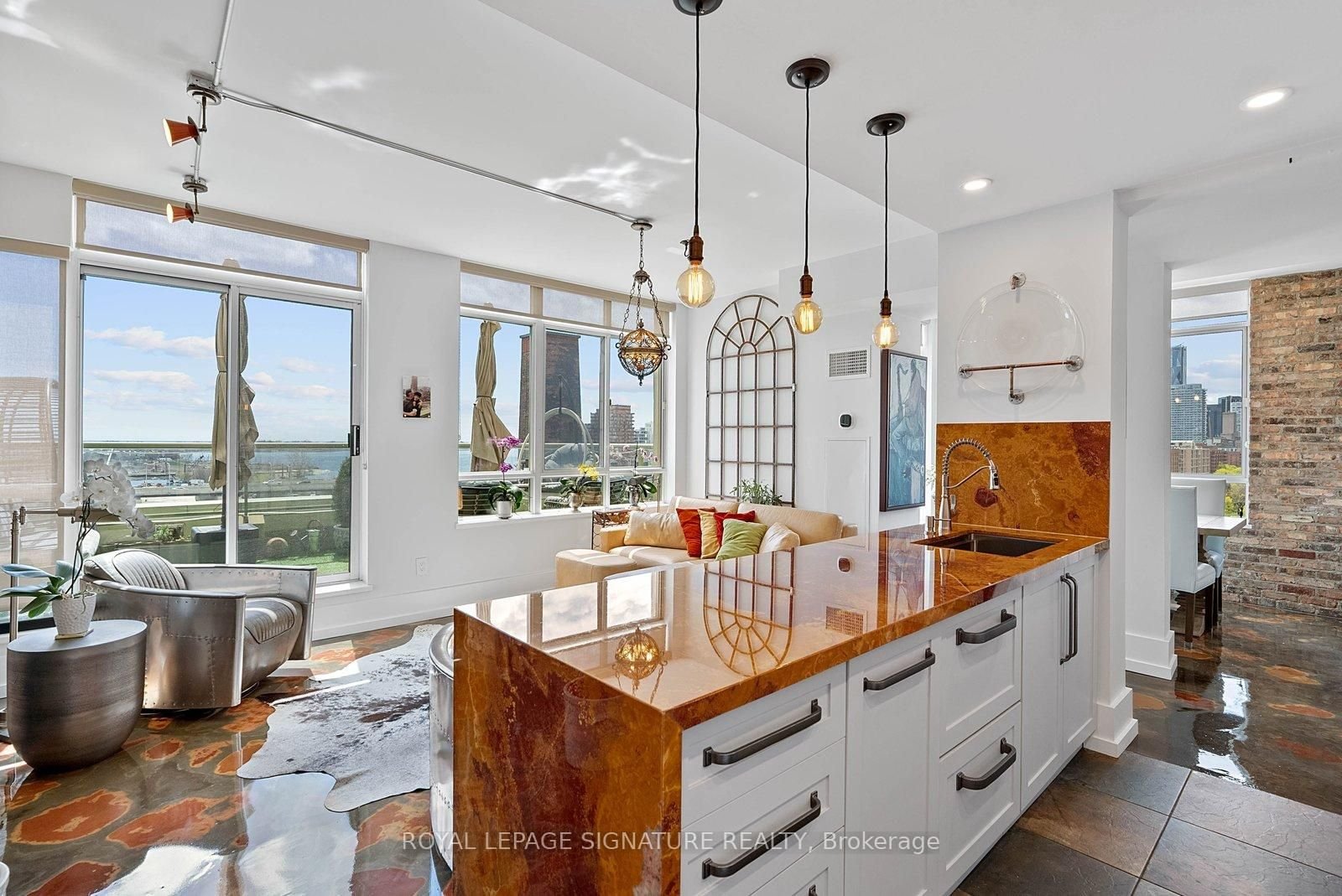 PENTHOUSE ON THE MILL