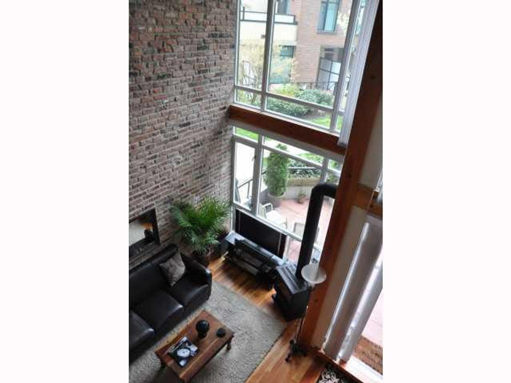 10 Renaissance Square, #104