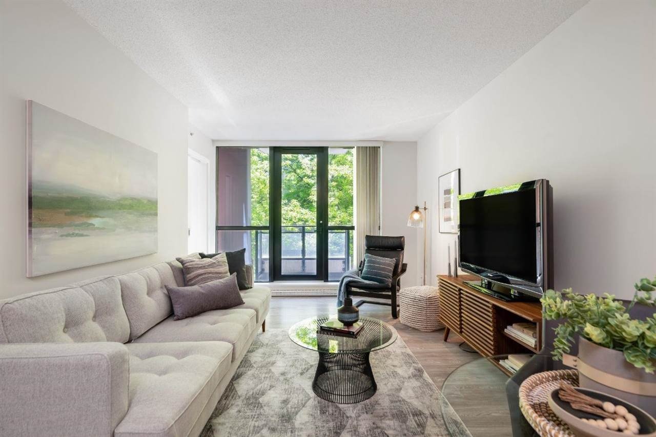 977 Mainland Street, #306